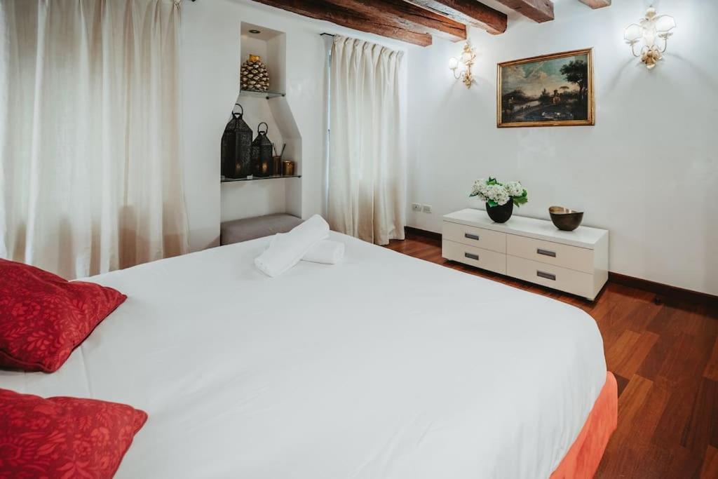 2 Min Da Piazza San Marco L-Home Венеция Экстерьер фото