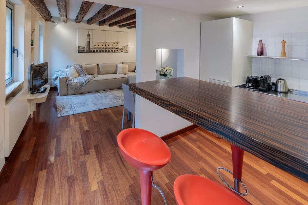 2 Min Da Piazza San Marco L-Home Венеция Экстерьер фото